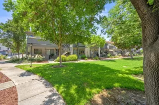 Photo #2: ML82009921 Listing 