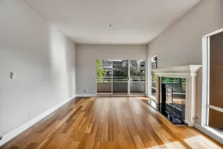 Photo #6: ML82009932 Listing 