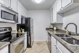 Photo #4: ML82009996 Listing 