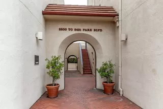 More Details about MLS # ML82010002 : 2409 PARK BLVD C206