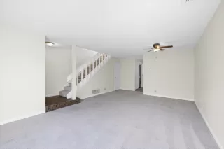 Photo #4: ML82010019 Listing