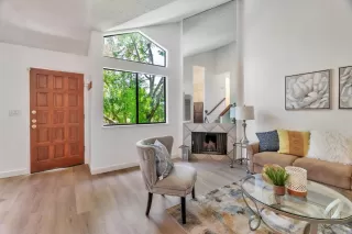 Photo #4: ML82010061 Listing