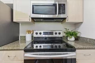 Photo #3: ML82010066 Listing 