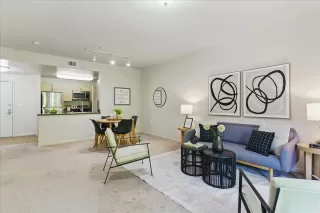 Photo #5: ML82010066 Listing 