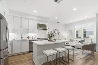 Photo #6: ML82010141 Listing