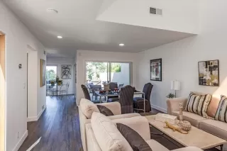 Photo #6: ML82010223 Listing