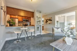 Photo #4: ML82010250 Listing 