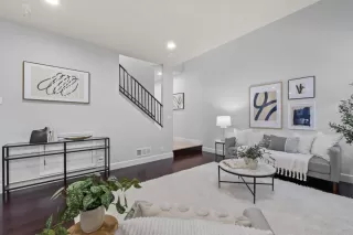 Photo #6: ML82010275 Listing 