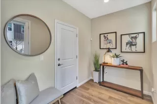 Photo #5: ML82010285 Listing 