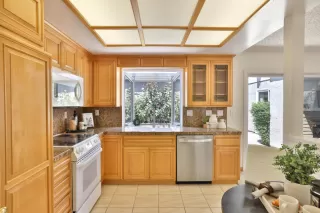 Photo #4: ML82010346 Listing