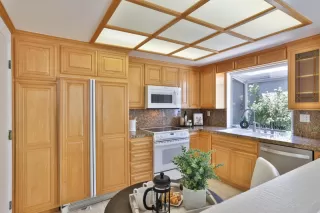 Photo #5: ML82010346 Listing