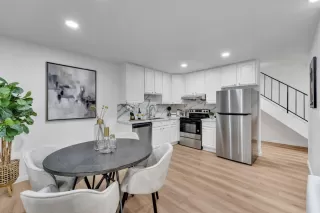 Photo #5: ML82010448 Listing