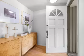 Photo #2: ML82010489 Listing 