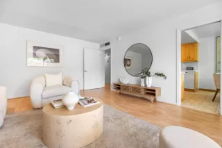 Photo #5: ML82010489 Listing 