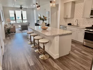 Photo #2: ML82010682 Listing