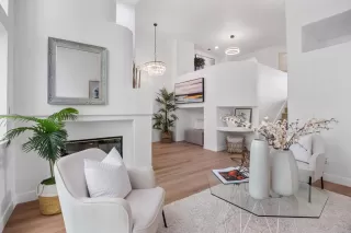 Photo #3: ML82010689 Listing 