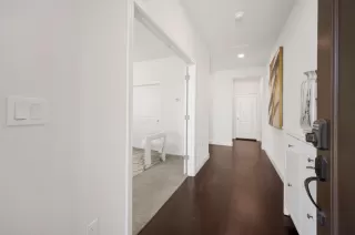 Photo #6: ML82010700 Listing