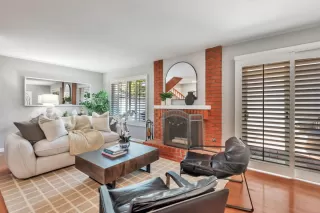 Photo #6: ML82010720 Listing 