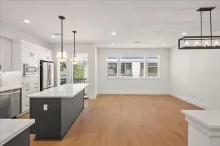 Photo #2: ML82010742 Listing 