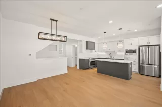 Photo #6: ML82010742 Listing 