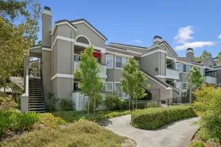 Photo #4: ML82010772 Listing