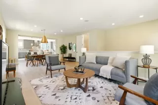 Photo #3: ML82010884 Listing 