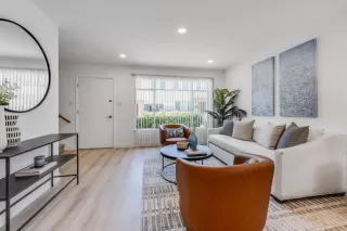 Photo #6: ML82010912 Listing