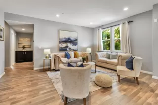 Photo #4: ML82010958 Listing 