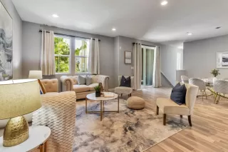 Photo #5: ML82010958 Listing 