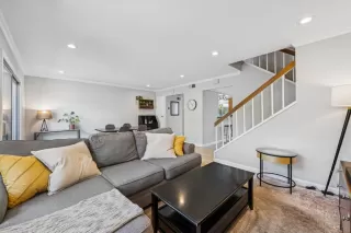 Photo #6: ML82010979 Listing 