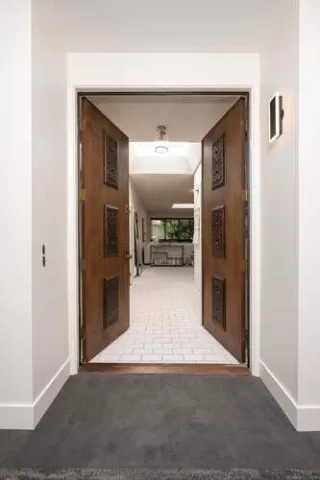 Photo #3: ML82010997 Listing 