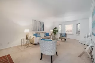 Photo #4: ML82011011 Listing