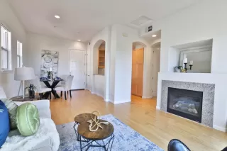 Photo #5: ML82011018 Listing