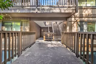 Photo #4: ML82011034 Listing