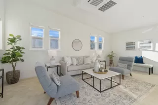 Photo #5: ML82011051 Listing 