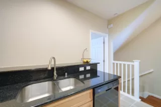 Photo #6: ML82011063 Listing 