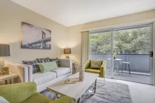 Photo #2: ML82011228 Listing 