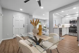 Photo #4: ML82011346 Listing 