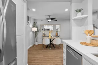 Photo #5: ML82011346 Listing 