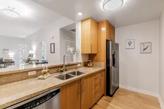 Photo #5: ML82011383 Listing