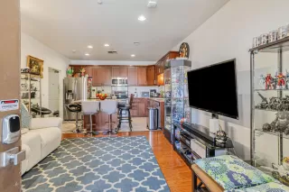 Photo #4: ML82011397 Listing 