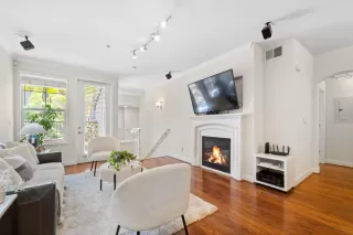 Photo #4: ML82011399 Listing 