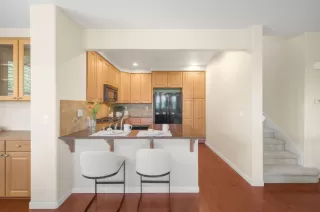 Photo #5: ML82011504 Listing 