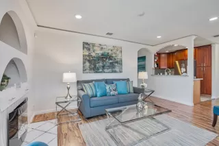 Photo #5: ML82011533 Listing 