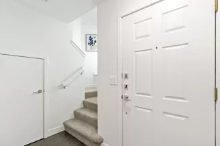 Photo #3: ML82011692 Listing 