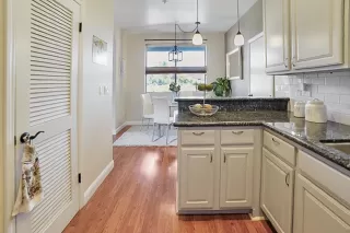 Photo #6: ML82011786 Listing 