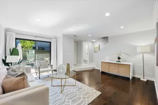 Photo #4: ML82011792 Listing 