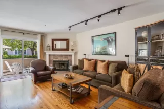 Photo #4: ML82011863 Listing