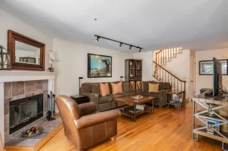 Photo #5: ML82011863 Listing