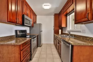 Browse active condo listings in STONEGATE